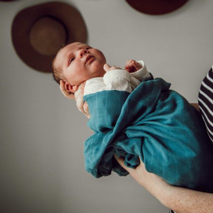 Organic Muslin swaddling nappy azure
