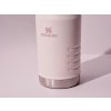 STANLEY Thermal Jug with integrated straw The IceFlow™ Flip Straw 2.0 Jug 1.9 l/64oz Rose 2.0  Bezpečné pro potraviny