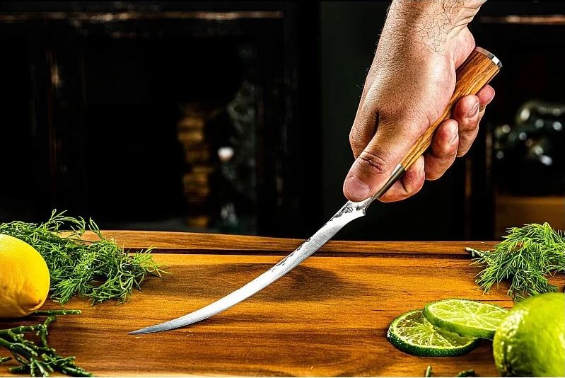 filetovací japonský kvalitní nůž