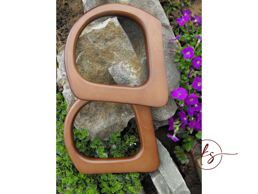 Wooden handles in vintage style