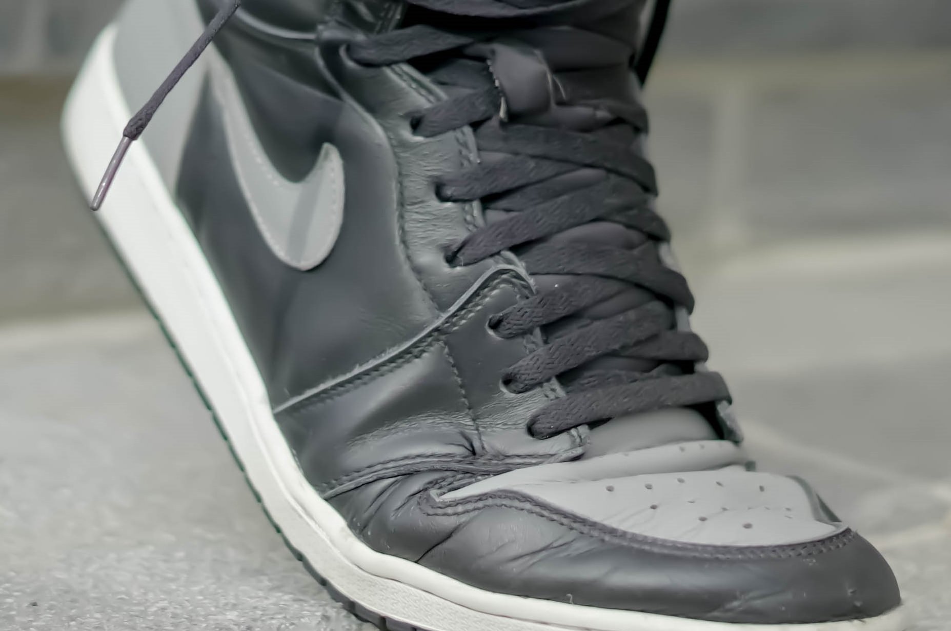 How to Remove Creases and Wrinkles from Shoes