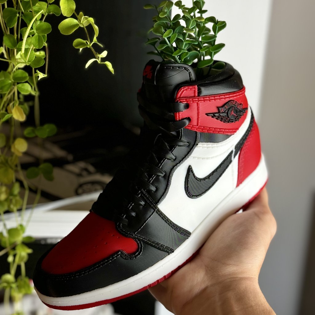 AJ1 “Bred Toe” 3D printed sneaker planter with artificial plant