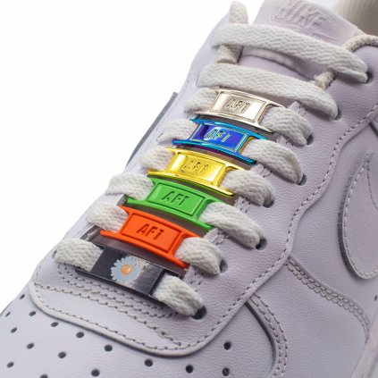 AF1 special metal lace tags installed on top eyelets for a premium finish