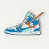 Sneaker pin AJ 1 Off-White UNC