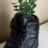 Close-up of layer texture on black AJ1 planter