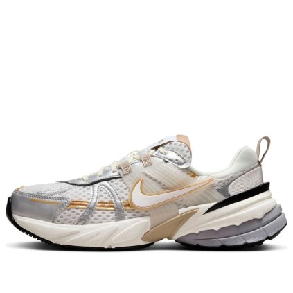 Nike V2K RUN / Khaki Metallic Silver - HJ7245-100 (Velikost Eur 36,5|US 6|23cm)