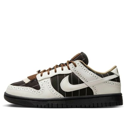 Nike DUNK LOW LX / Brogue Pinstripe - FV3642-010 (Velikost Eur 40,5|US 9|26cm)