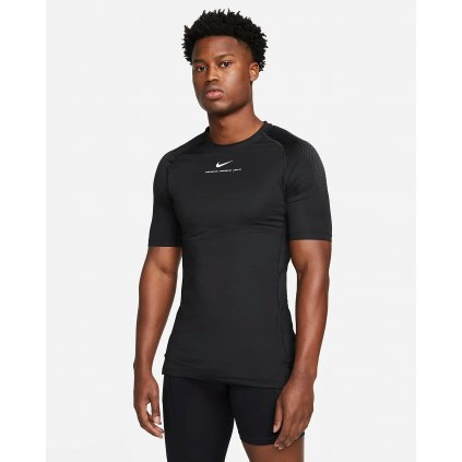 Nike NOCTA SHORT SLEEVE BASE LAYER - DM1710-010 (Velikost L)