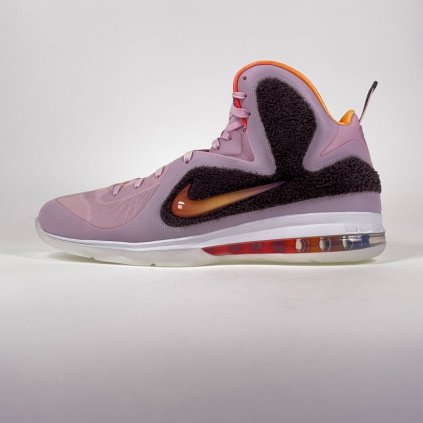 Nike LEBRON IX / King of LA (2022) - DJ3908-600 (Velikost Eur 41|US 8|26cm)