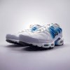Nike AIR MAX PLUS / Spray Paint Swoosh White Blue - DX8962-100 (Velikost Eur 47,5|US 13|31cm|Obuv je B-grade (na obuvi jsou drobné kosmetické vady))