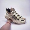  (Velikost Eur 50,5|US 16|34cm)