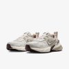 Nike V2K RUN / Light Orewood Brown - FD0736-103 (Velikost Eur 44,5|US 12|29cm)