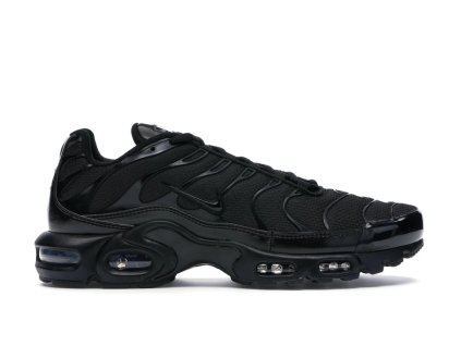 Nike Air Max Plus Triple Black 360 01