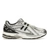 New Balance 1906R Silver Black 360 01