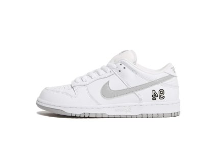4862 nike sb dunk low supreme 94 white metallic silver 1