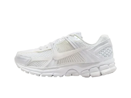 WmnsAirZoomVomero5TripleWhite
