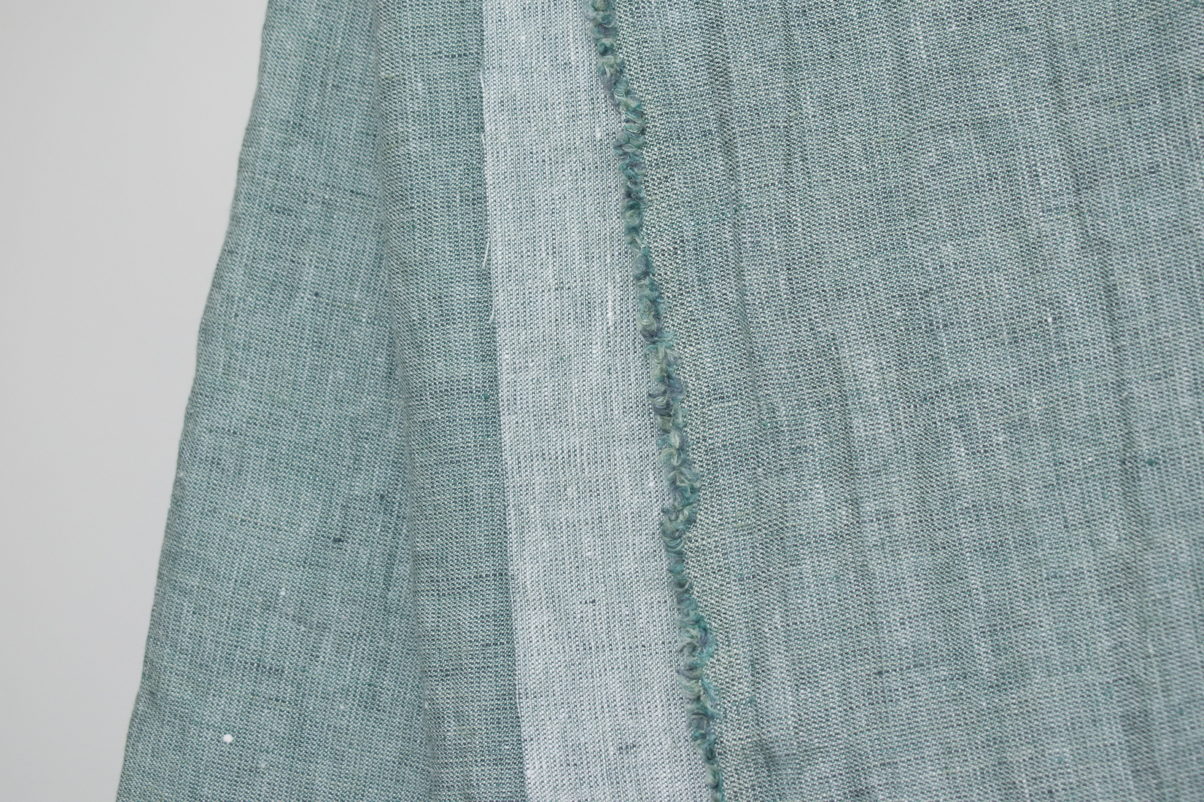 VZOREK - Lněná látka zelená-bílá 235 cm
