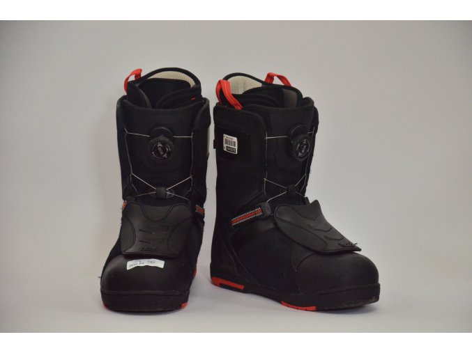 23104 boty na snowboard head six00 vel 8