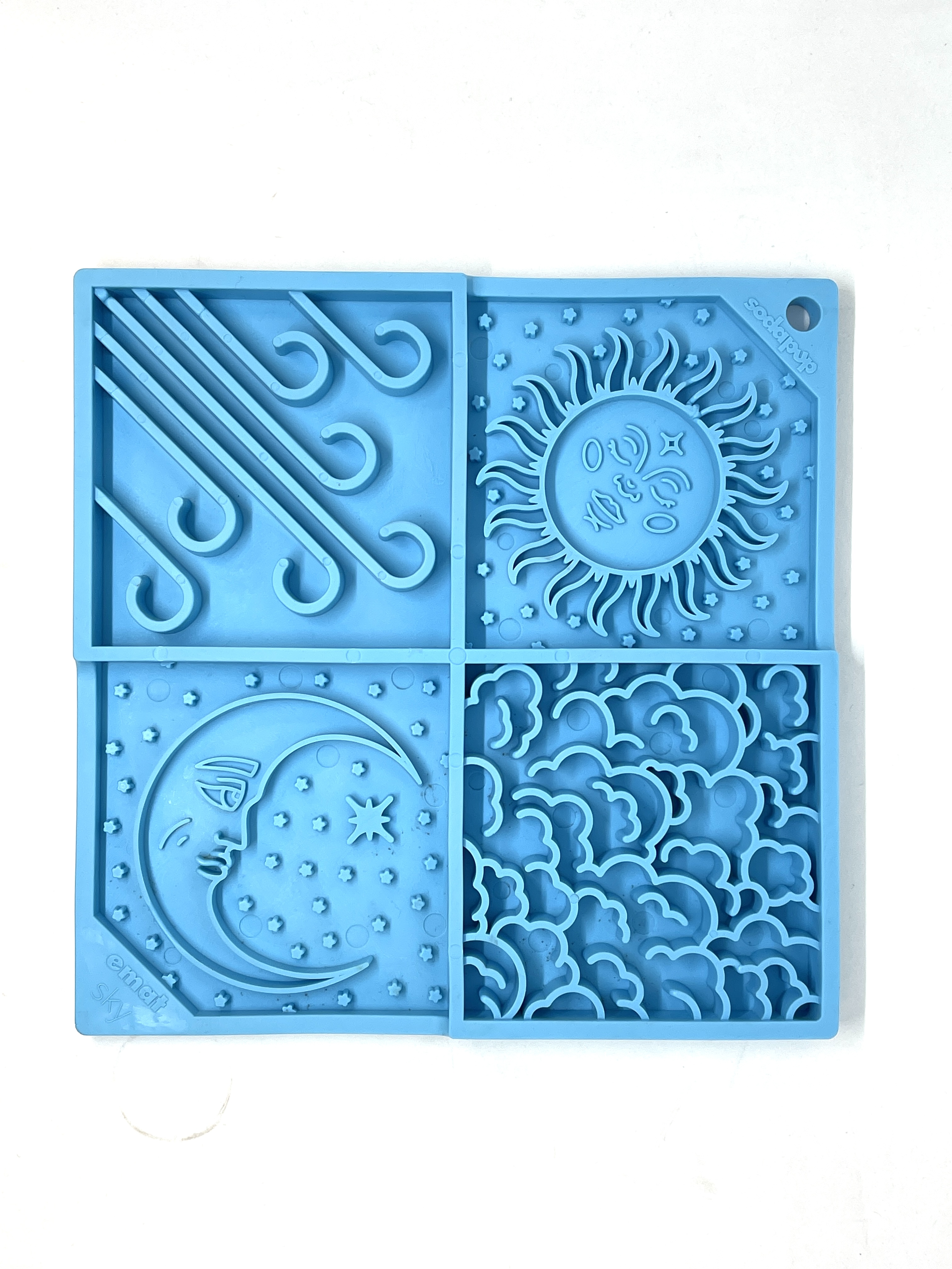 SodaPup Lízací podložka Nebesa, tyrkysová – 20x20cm
