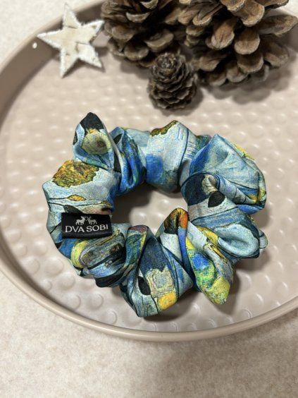 62 artistic satenova scrunchie