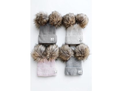 zimowa czapka dziecieca z pomponami pudrowy roz