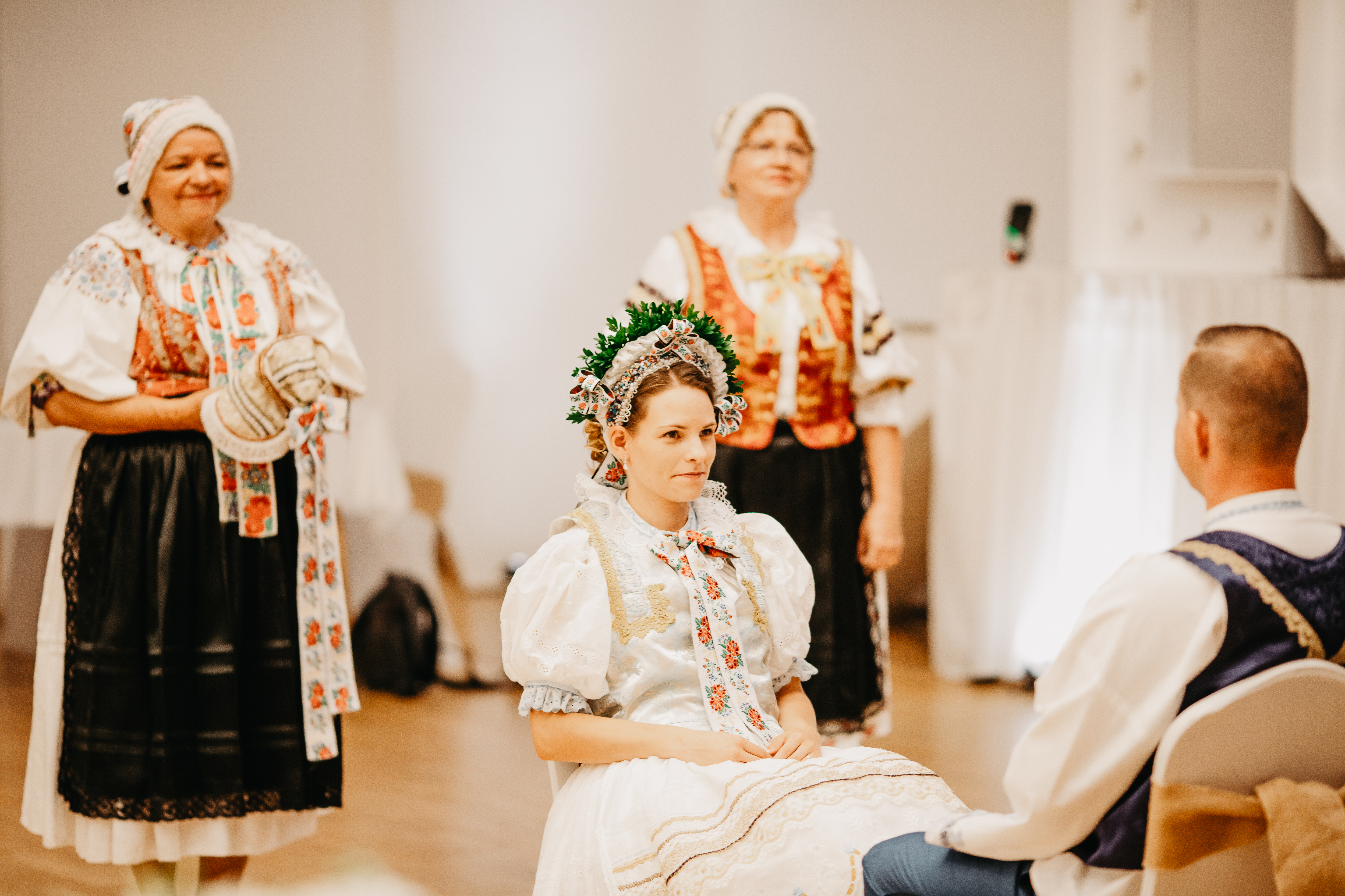 Viete ako zabaviť svadobných hostí? Prinášame Vám 11 nápadov na svadobné hry.