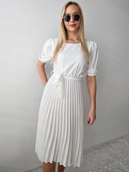 Biele elegantné dlhé šaty o skladanou sukňou