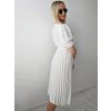 Biele elegantné dlhé šaty o skladanou sukňou