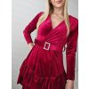 Vínovo červené semišové elegantné šaty s dlhým rukávom a strieborným opaskom