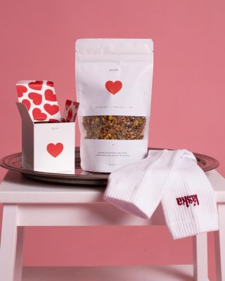 Kolekce Sebeláska je tu pro dny, kdy se rozhodneš být tu pro sebe. ❤️ bylinná směs Sebeláska ponožky Sebeláska...