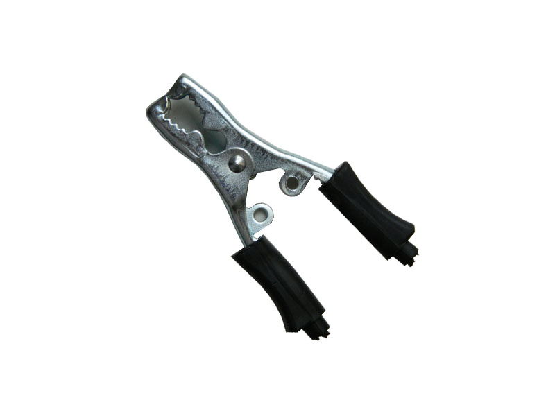 Kleště bateriové 40A černé 82mm