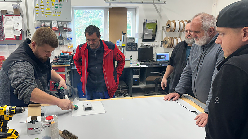 Nabízíme odborné školení pro montážní firmy a zákazníky