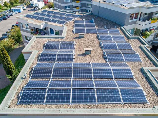 Fotovoltaické panely skladem