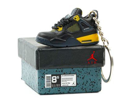 4Thunder1