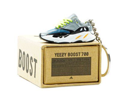 YZY700 1