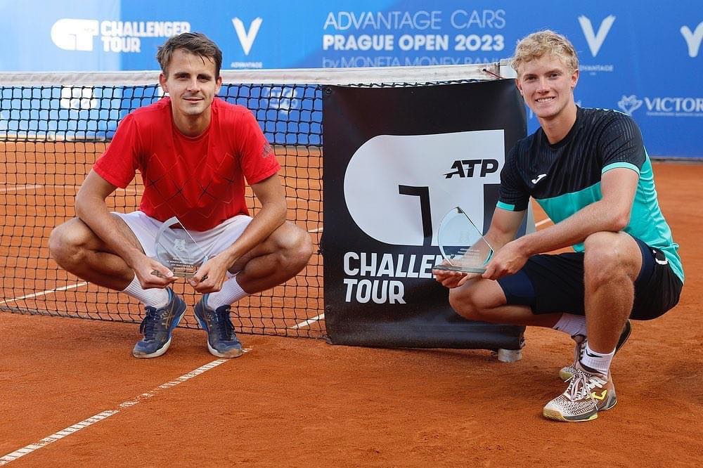 Petr Nouza se spoluhráčem Andrew Paulsonem