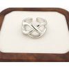 damsky prsten biela podlozka Infinity Twist