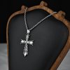 pansky nahrdelnik cierny stojan goticky plamen