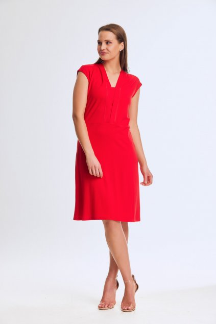 červené áčkové šaty