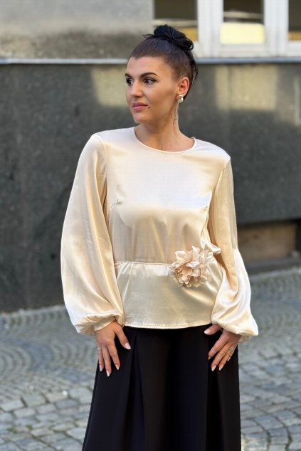 elegantní halenka saténová