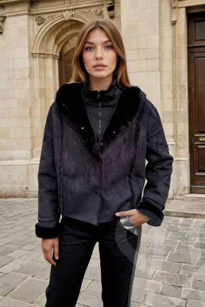 krátký kožíšek s kabucí