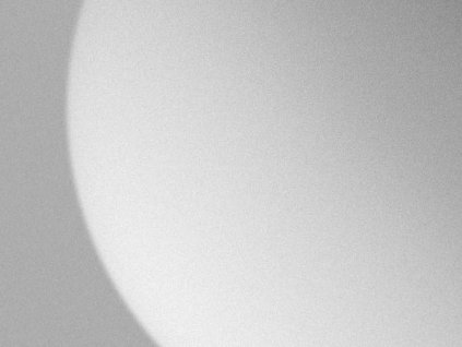 Kompaktní deska pro exteriér Fundermax P944 Sphere, hnědé jádro