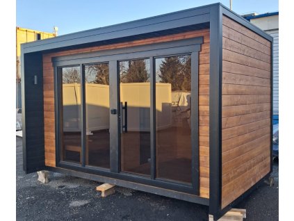 Venkovní finská sauna Cubic L 2,4x4m, 2 místnosti, 40 mm, smrk, smontovaná. IHNED!