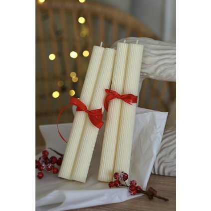 Adventní sada sojových vroubkovaných svíček Thea - bílá - 4x121g
