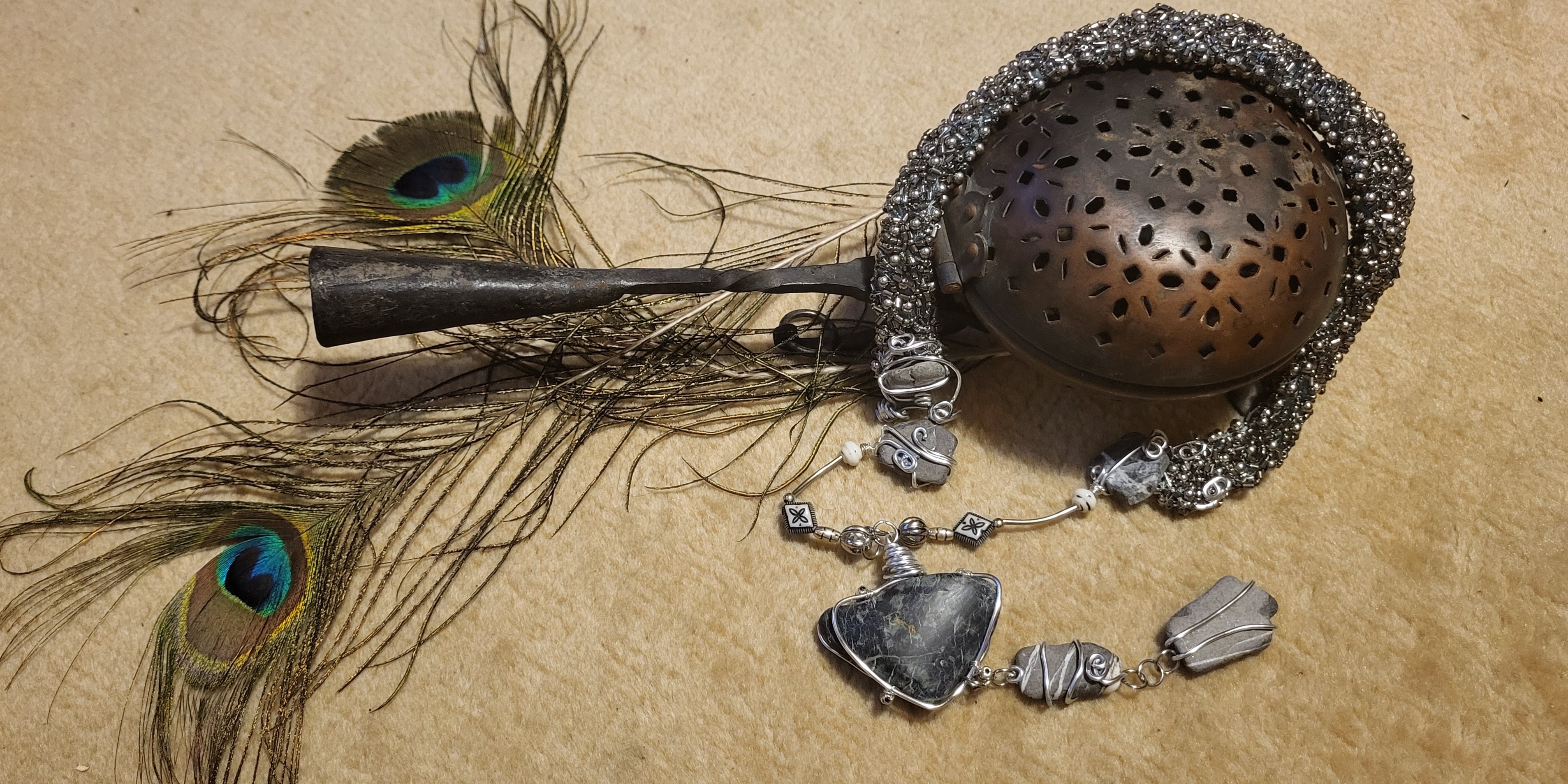 boho style neklace www.soulessence.at handmade stone jewerly boho