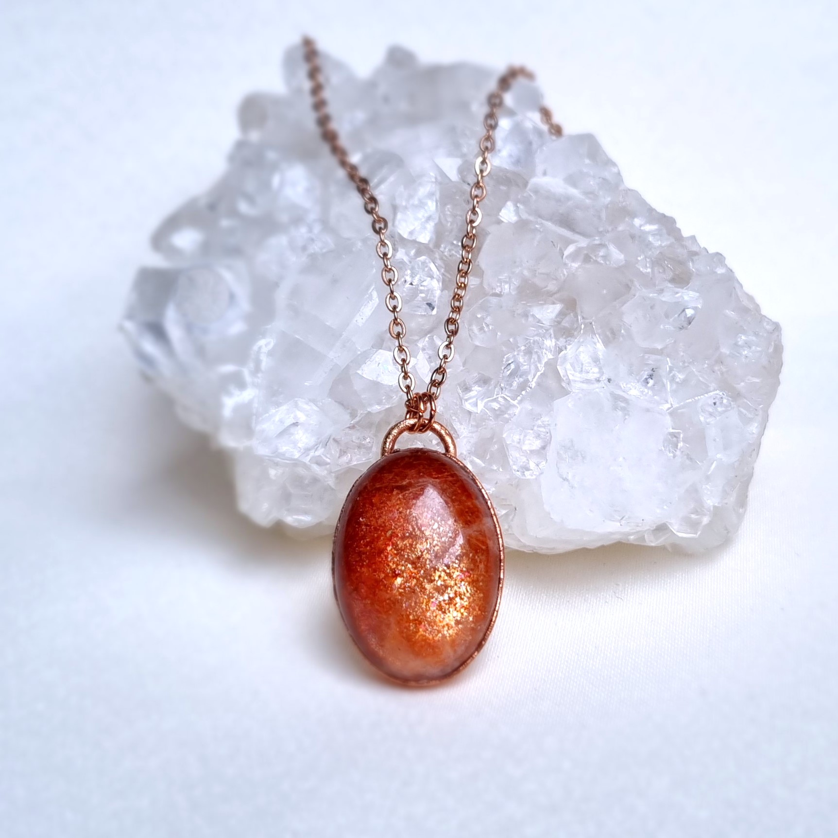 Sluneční kámen: Vznik, zajímavosti a šperky | Soul of Aurora