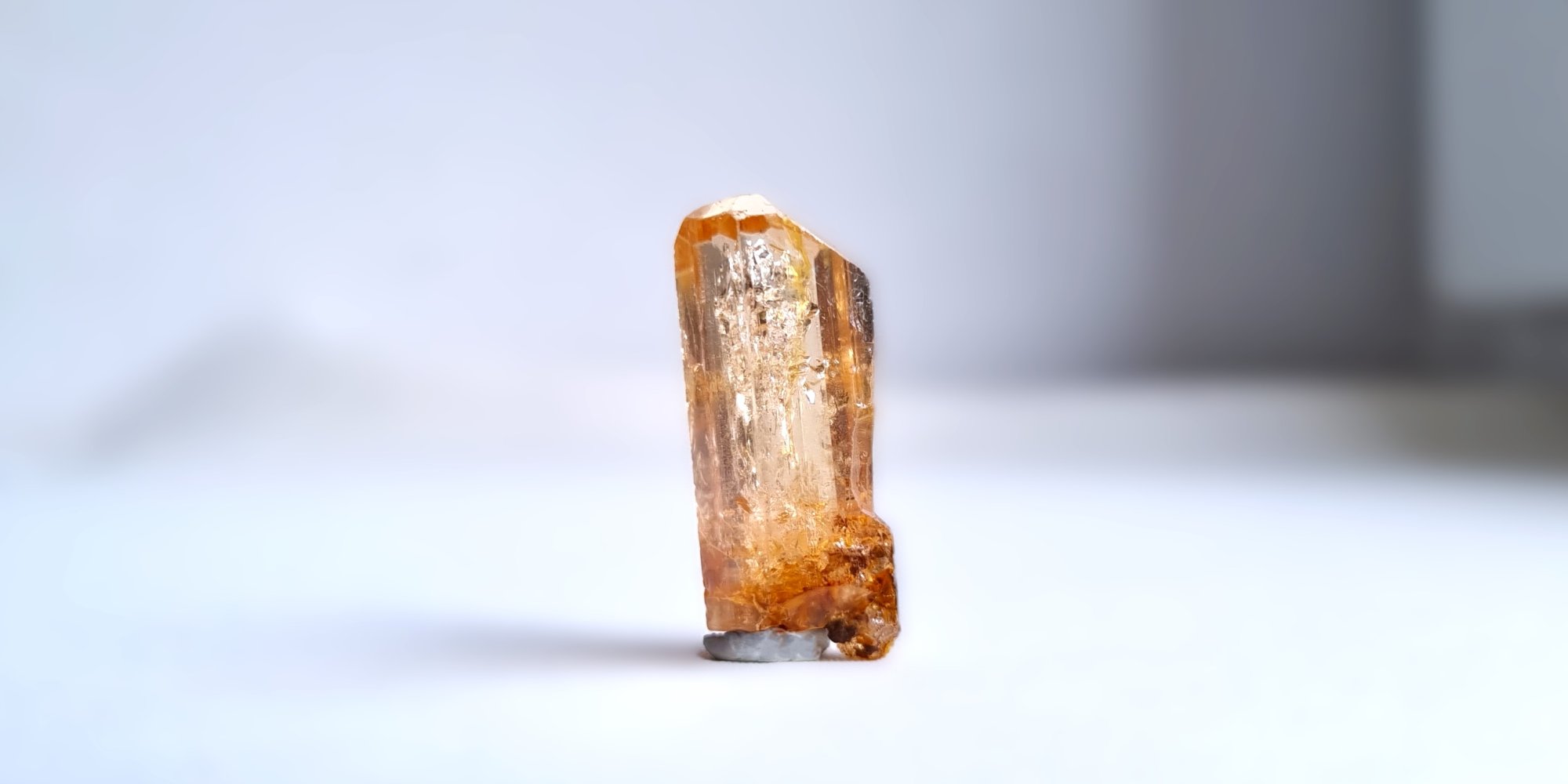 Imperial topaz – vzácný minerál plný slunce a královské energie