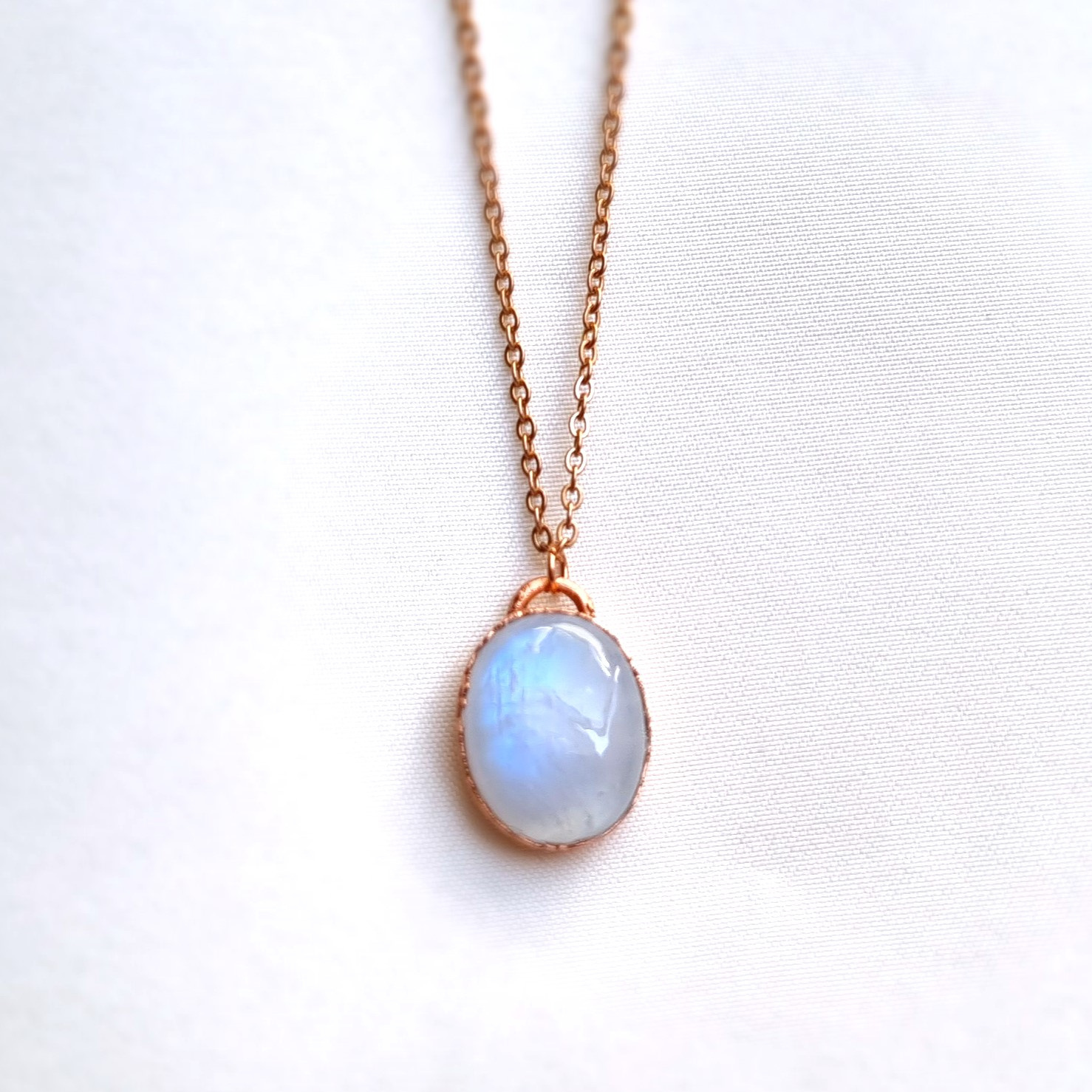 sperk_moonstone_adular_mesicni_kamen