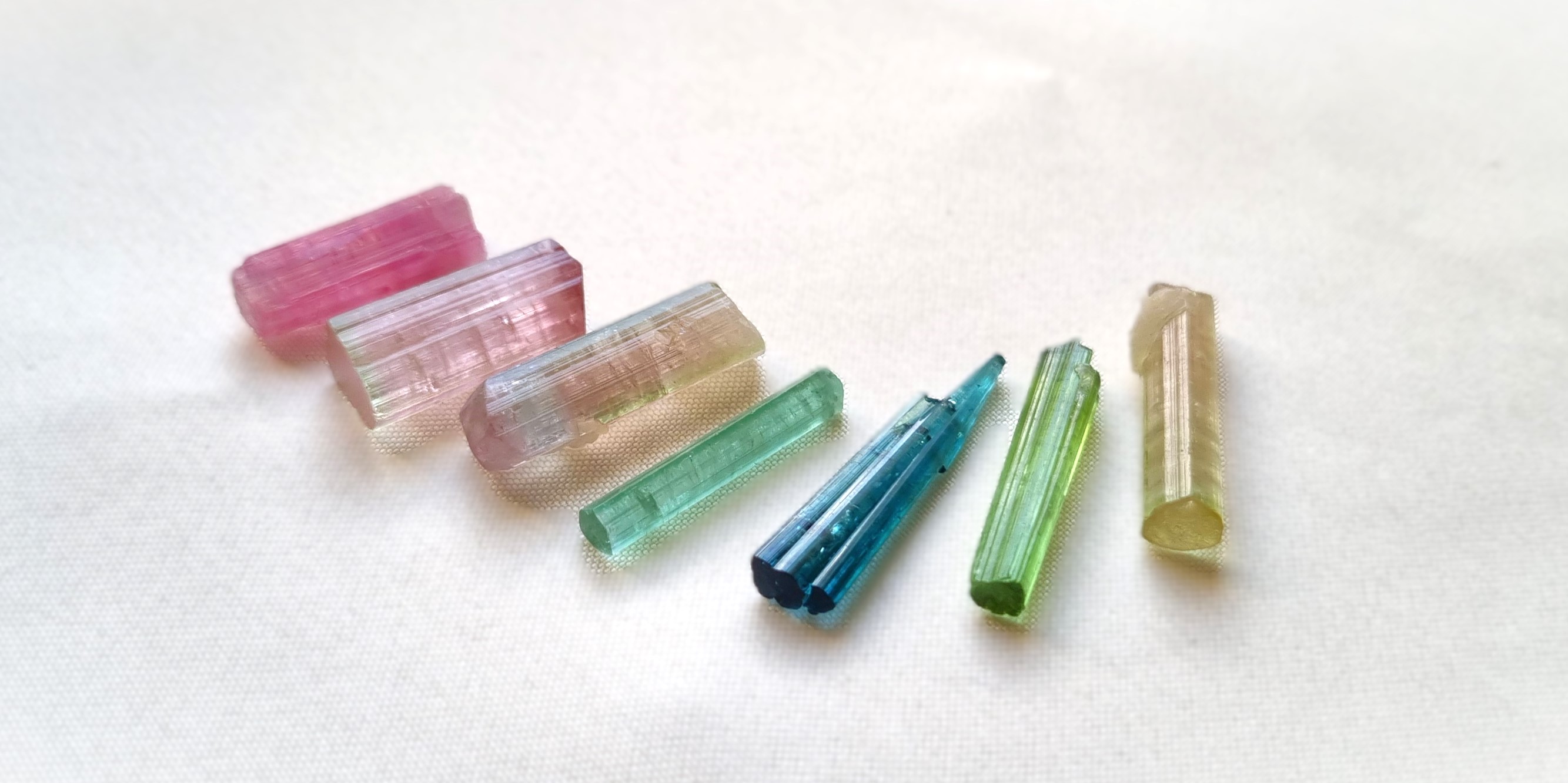 turmalin_rubelit_meloun_elbait_verdelit_indocolit_soulofaurora