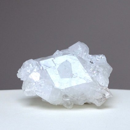 Apofylit drúza s krystaly - 43 g, skladem